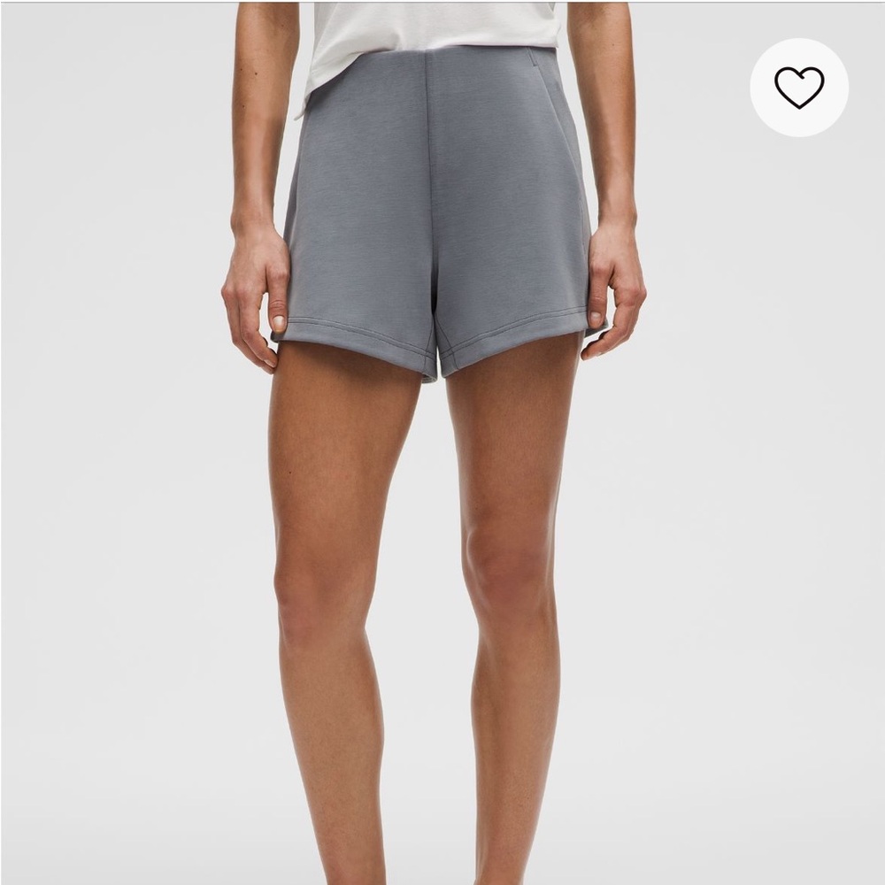 Lululemon Softstreme Kick-Flare Mid-Rise Women's Shorts